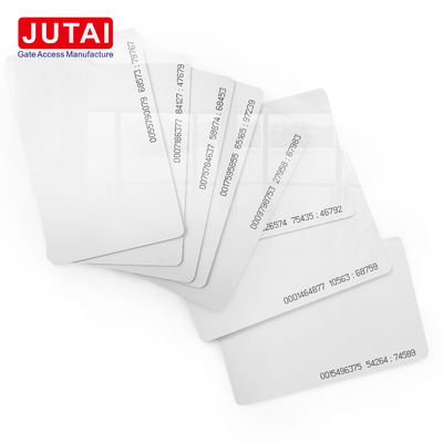 Kartu IC Dual Band RFID UHF 13.56MHz untuk Manajemen Akses